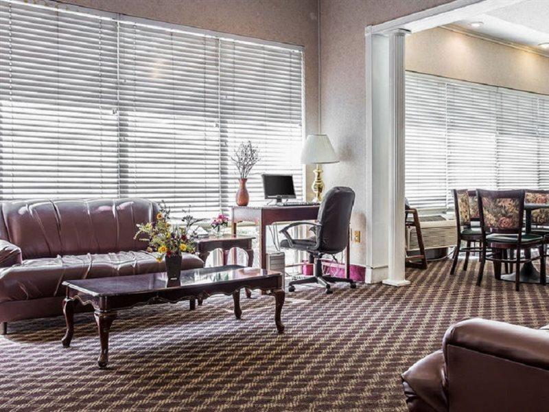 Econo Lodge Inn And Suites Dentsville エクステリア 写真